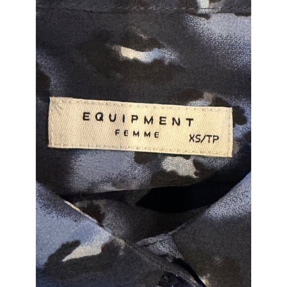 Equipment Shirt Women XS Blue Black Silk Leopard Print Collared Button Up Blouse - Picture 7 of 8
